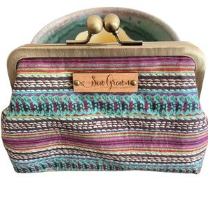 Sew Grown Essential Women’s Oil Carrying Clutch Pouch Bag Case